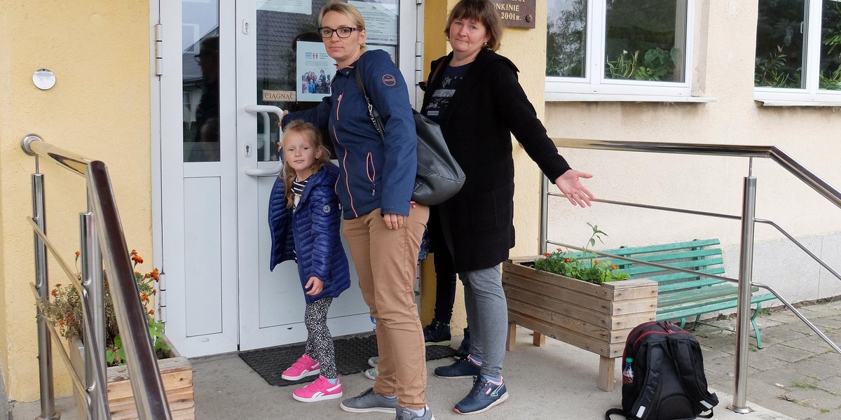 Dzieci nie rozpoczęły zajęć, bo... nie ma kto uczyć. Rodzice chcą wyjaśnień