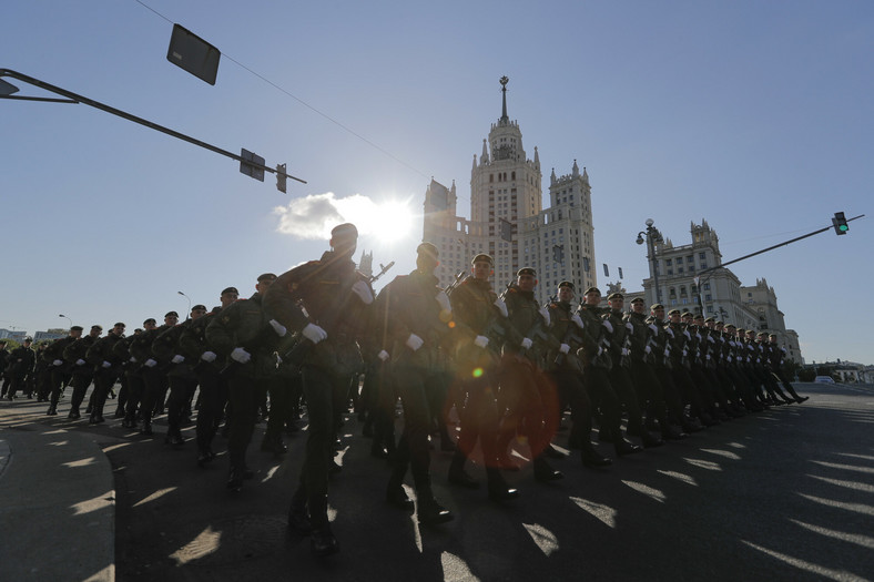 Moskwa przygotowuje się na paradę zwycięstwa.