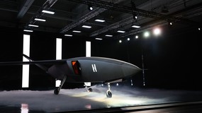 Niemiecki startup Helsing prezentuje drona bojowego „Europa” [ZDJĘCIA]