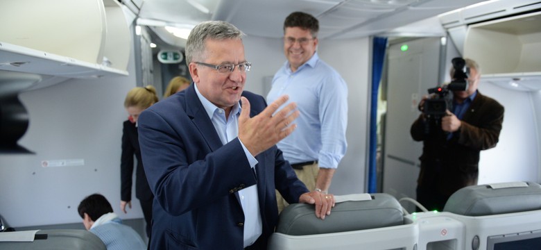 Prezydent poleciał rejsowym samolotem do USA. Pozdrawiał przez interkom