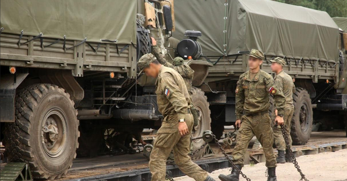 Pociągi z rosyjską armią wjechały na Białoruś. Polska szykuje odpowiedź!
