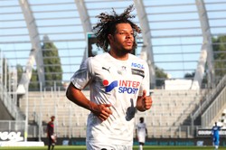 Francuski łącznik. Warta pozyskała nowego pomocnika