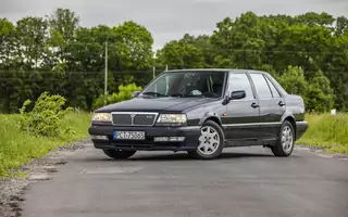 Lancia Thema — w tym aucie każdy poczuje się wyjątkowo 