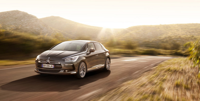 Test Citroena DS5 1.6 THP 200 Sport Chic: elegancka limuzyna