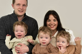 RODILA JE TROJKE, a kad ih je doktor video SKAMENIO SE OD ŠOKA: Ovo se viđa JEDNOM U 200 MILIONA trudnoća - majka zbog toga PLAKALA KAO KIŠA, otac ležao BLED KAO KRPA