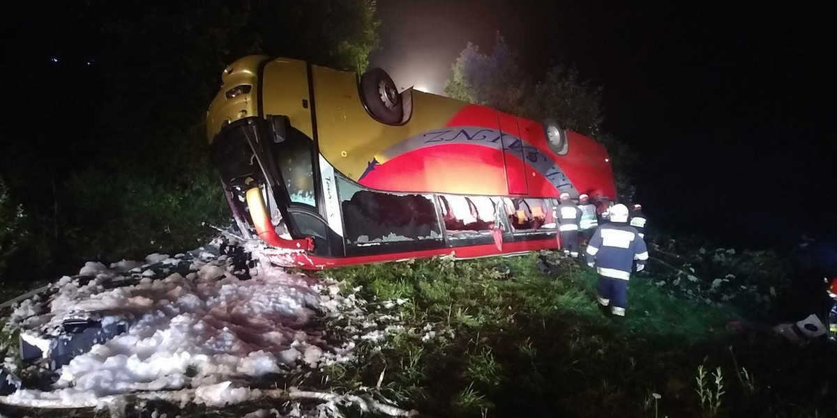 Katastrofa autokaru w Leszczawie Dolnej na Podkarpaciu