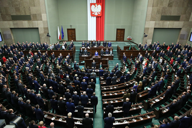 Parlament uczcił 10. rocznicę zaprzysiężenia Lecha Kaczyńskiego na prezydenta