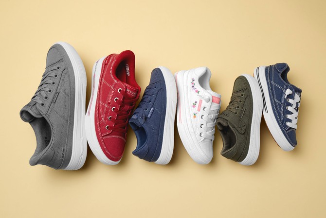 Skechers