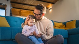 czy można zmusić ojca do kontaktu z dzieckiem? zobacz, co mówi prawo –