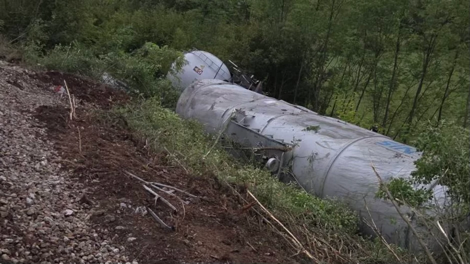 Prevrnuta cisterna nafte kod Kosjerića