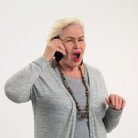 Nem hall rendesen? Meglepő, de vesebetegség előjele is lehet