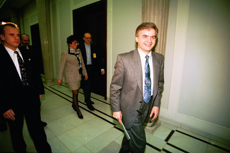 15.02.1996 r. Premier Włodzimierz Cimoszewicz po głosowaniu nad wotum zaufania dla rządu