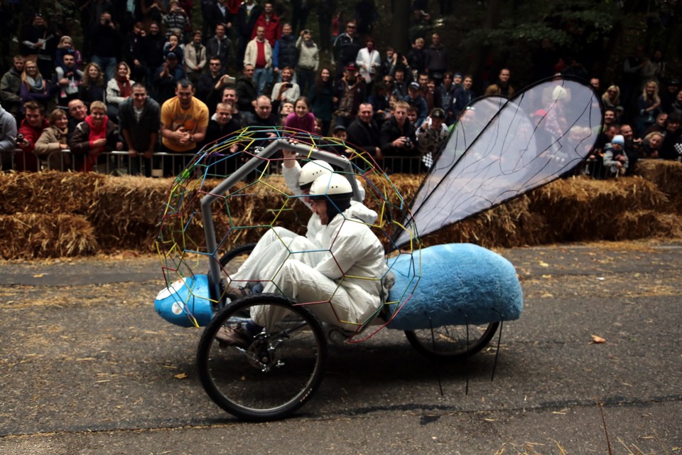 WARSZAWA II WYŚCIG MYDELNICZEK RED BULL