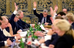 Publikowanie nieopublikowanych dotychczas wyroków TK: Sejmowa komisja za projektem nowelizacji ustawy