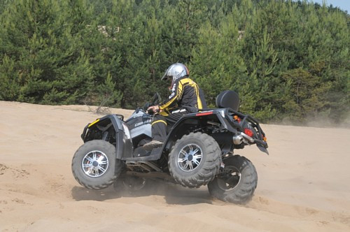 Prównanie mocnych quadów - Can-am Outlander 800R Max LTD kontra Can-am Outlander 800R