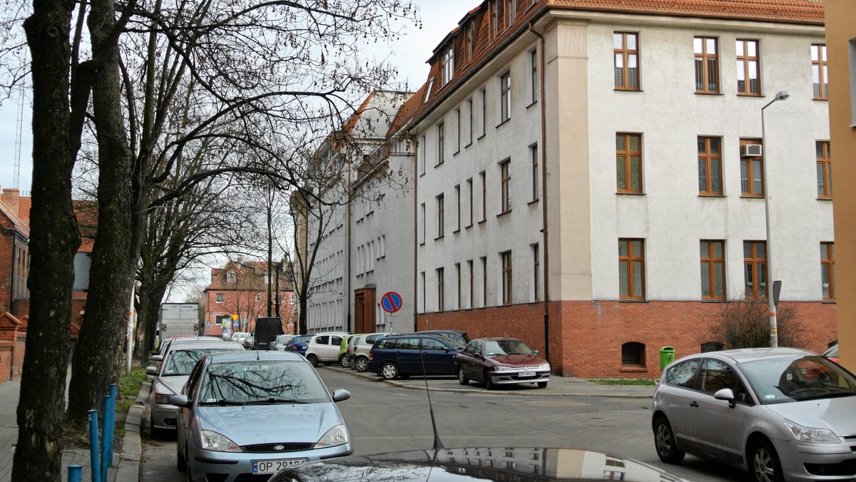 Ratusz zapytał o to, w jaki sposób zmienić organizację ruchu na ulicy Drzymały. Większość głosujących była za ruchem jednokierunkowym.