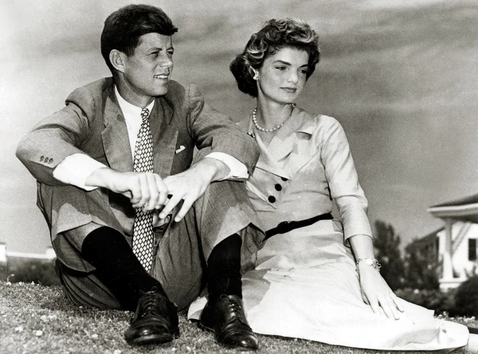 Džon i Džeki Kenedi 1953. godine, pre nego što su se upoznali sa Meri Majer