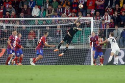 Druga porażka, zero punktów, zero goli. Na Raków w Lidze Europy ciężko się patrzy [WIDEO]