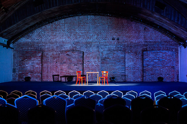 Mała Warszawa, scena teatralna