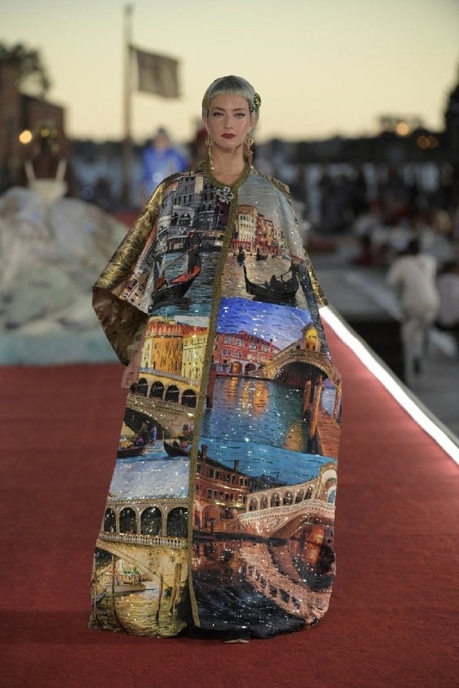 Revija Alta moda brenda "D&G" u Veneciji
