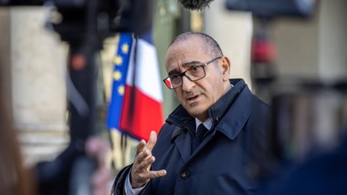 francuski minister ujawnia: wykradziono ważne dane rządowe