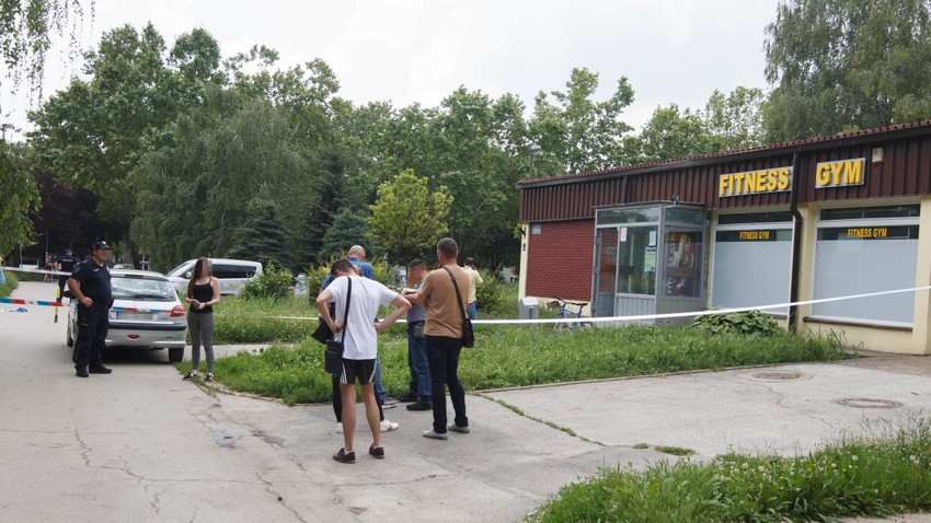 Napadač je u boksera ispalio dva hica: Uviđaj nakon ranjavanja