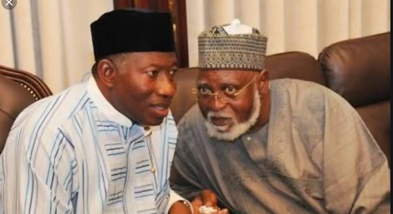 Jonathan and Abubakar as results of the 2015 presidential election trickled in (Legit.ng)