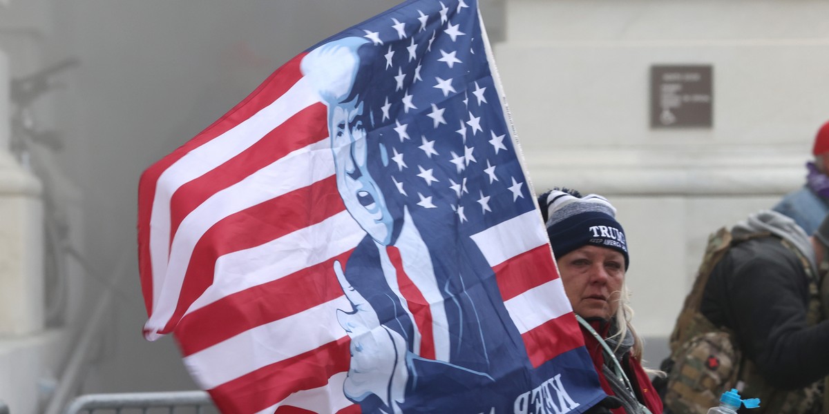 Trump nie chciał potępić swoich ludzi - donosi The Washington Post.