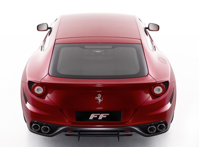 Oto ferrari FF - ferrari four - jeszcze nigdy w historii cyfra 4 nie wywołała takich emocji