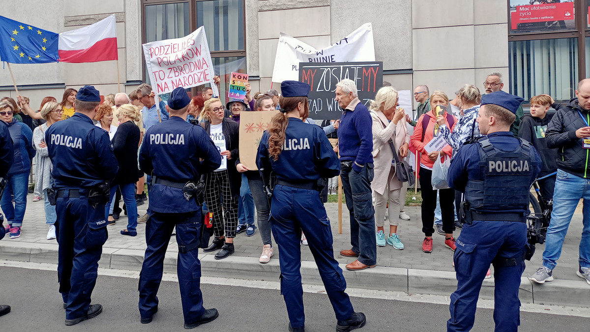 Gorąco po spotkaniu Kaczyńskiego w Nowym Targu. "Będziesz siedział!" [WIDEO]