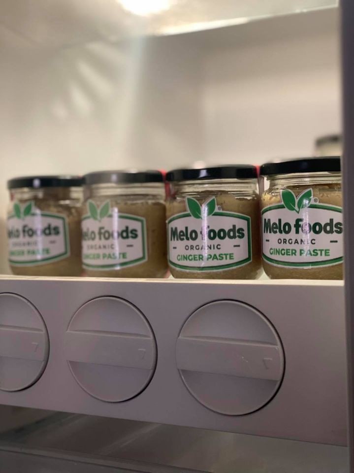 Ghanaians applaud John Dumelo for turning ginger from his farm into ginger paste (photos)