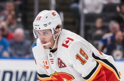 Liga NHL: Calgary trafiło najszybciej w historii, ale przegrało
