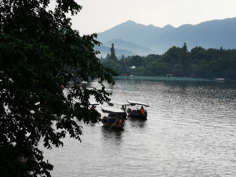 Jezioro Zachodnie, Chiny