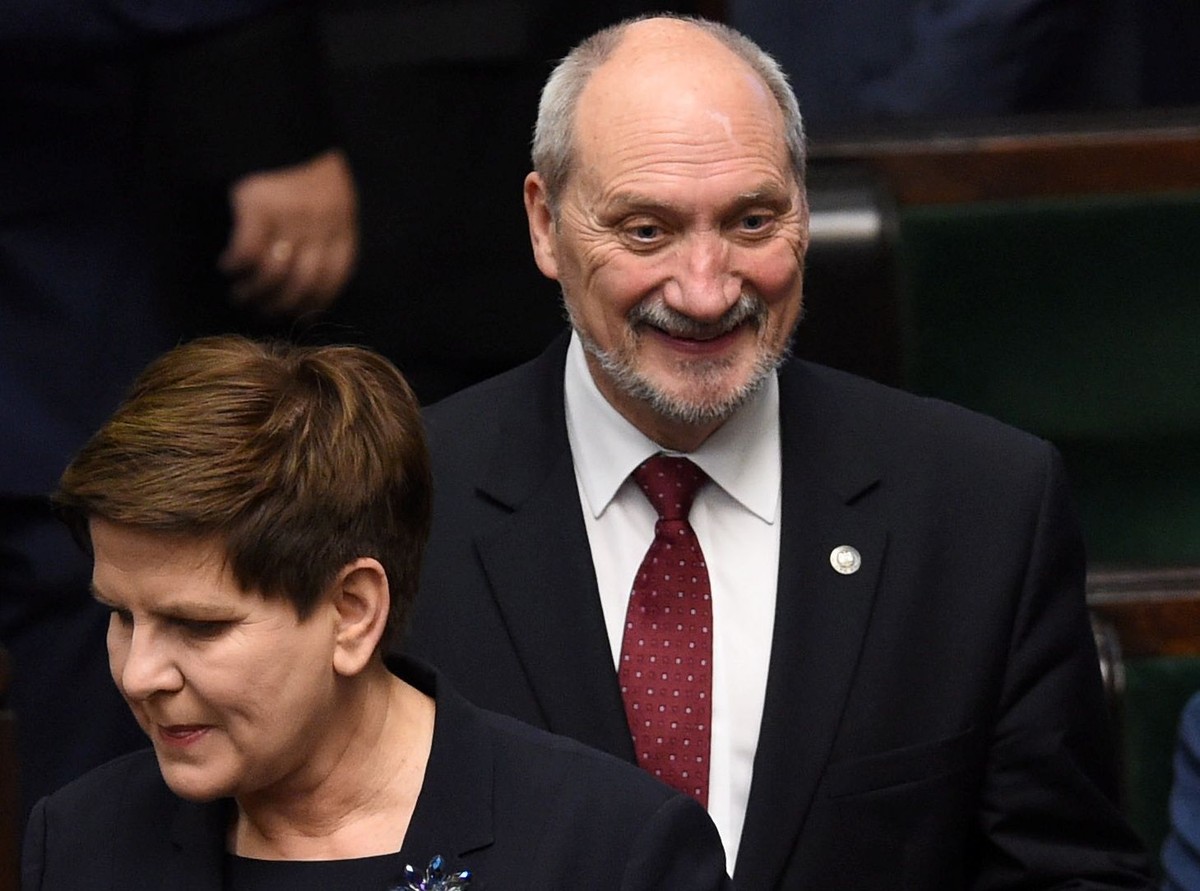 Antoni Macierewicz i Beata Szydło