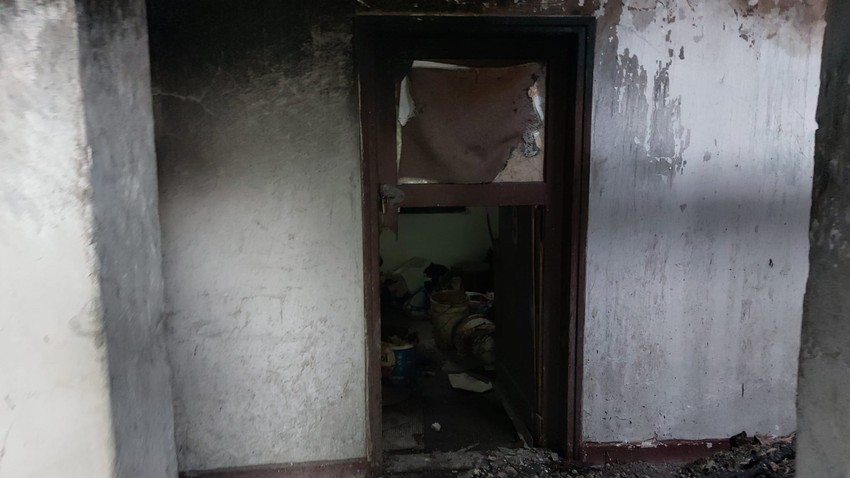 Zapalio kuću pa zapucao