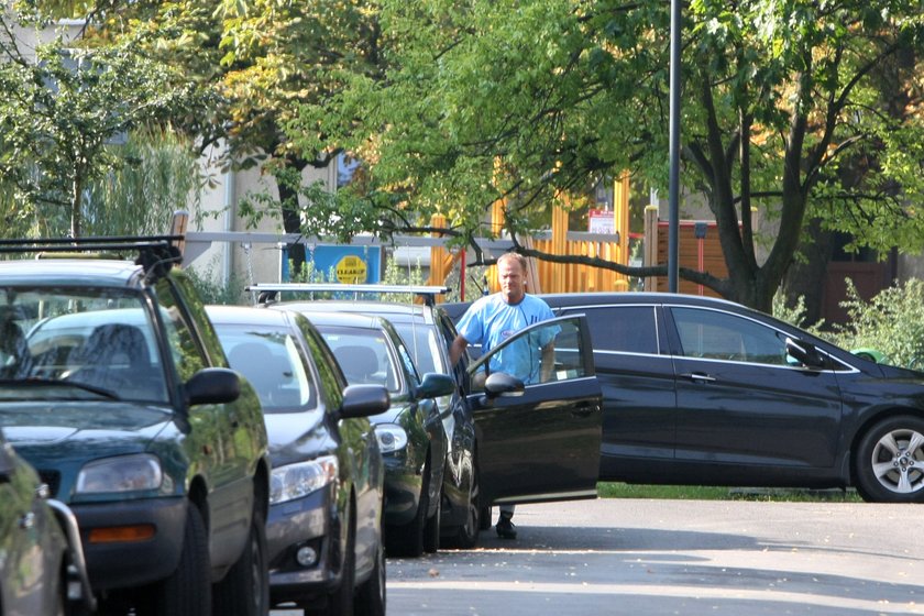 Limuzyną po majtki, na tenis i po pizzę. Rozpasanie władzy!