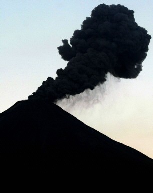 MEXICO-VOLCANO-FUMAROLE