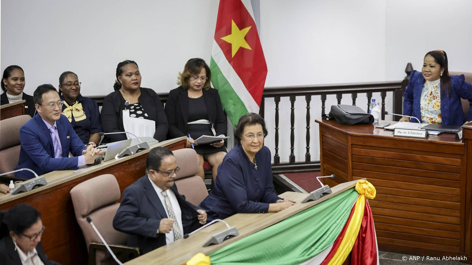 Jennifer Geerlings-Simons beëdigd als president Suriname