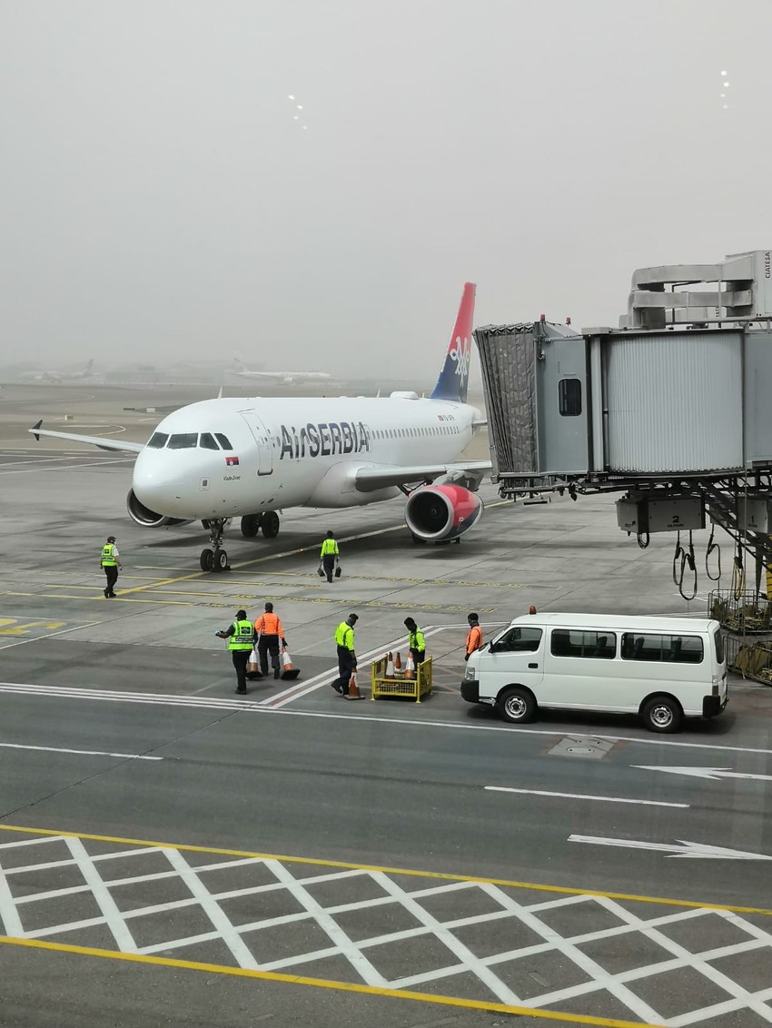 Avio "Er Srbije" koji je došao po naše putnike u Abu Dabi
