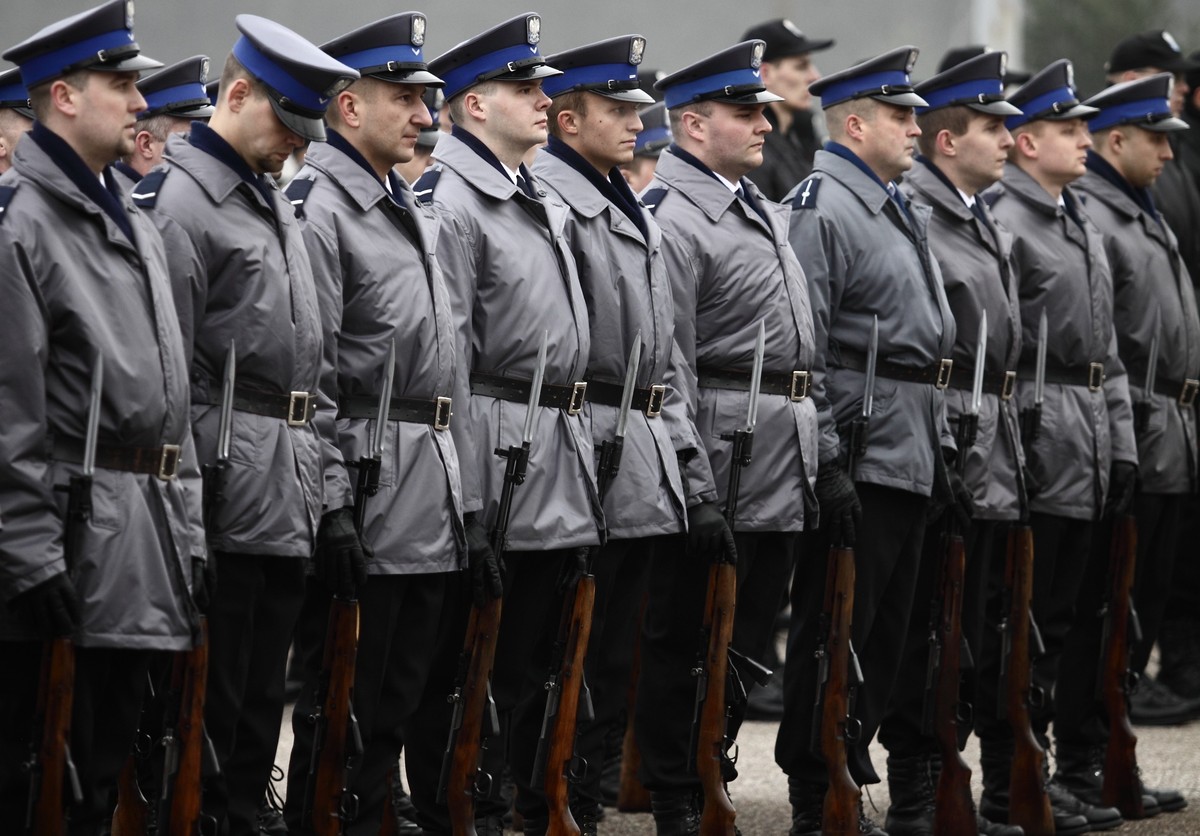 Policjanci. Fot. Stock