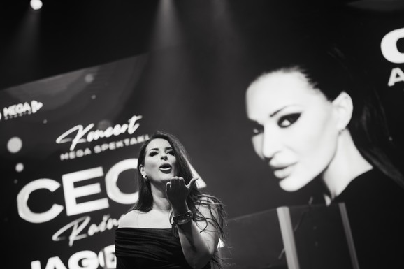 Impuls bend zapalio Jagodinu: Sjajna atmosfera kao uvertira za Cecin spektakl