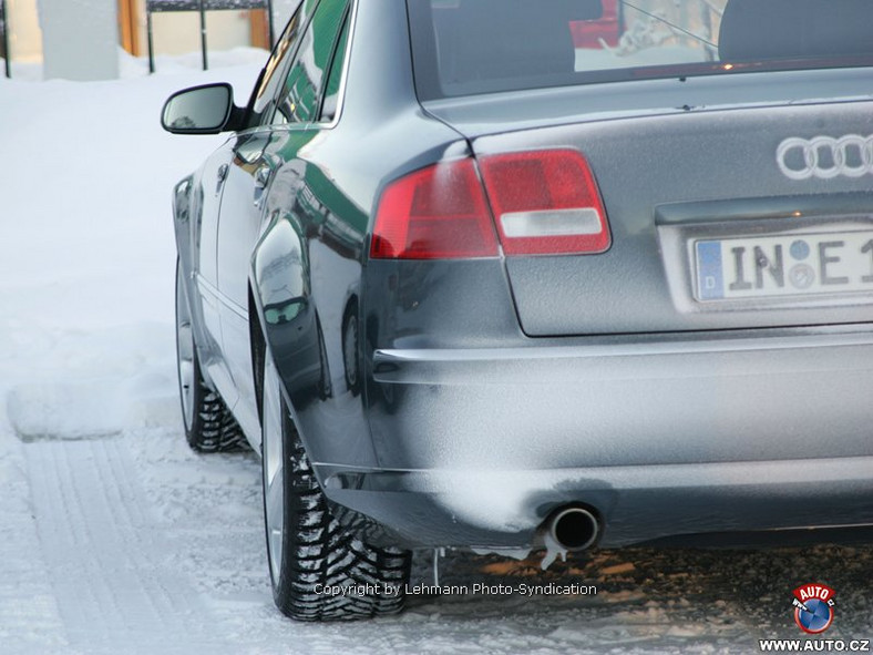Zdjęcia szpiegowskie: nowa generacja Audi A8 podczas testów polarnych