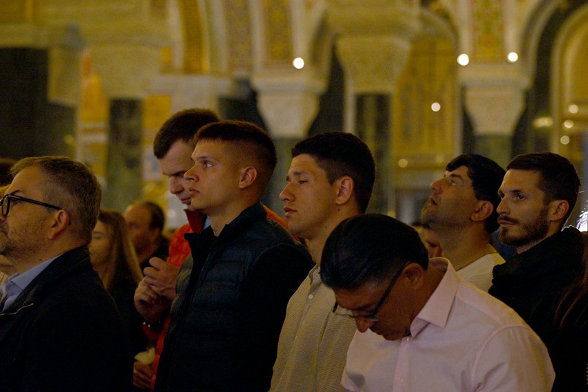 Uskršnja liturgija u Hramu Svetog Save