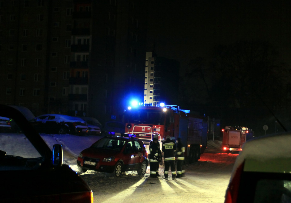 a  ZIELONA GÓRA AWARIA SIECI GAZOWEJ EWAKUOWANI MIESZKAŃCY