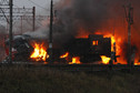 Pożar po zderzeniu dwóch pociągów towarowych w Białymstoku, fot. Artur Reszko/PAP