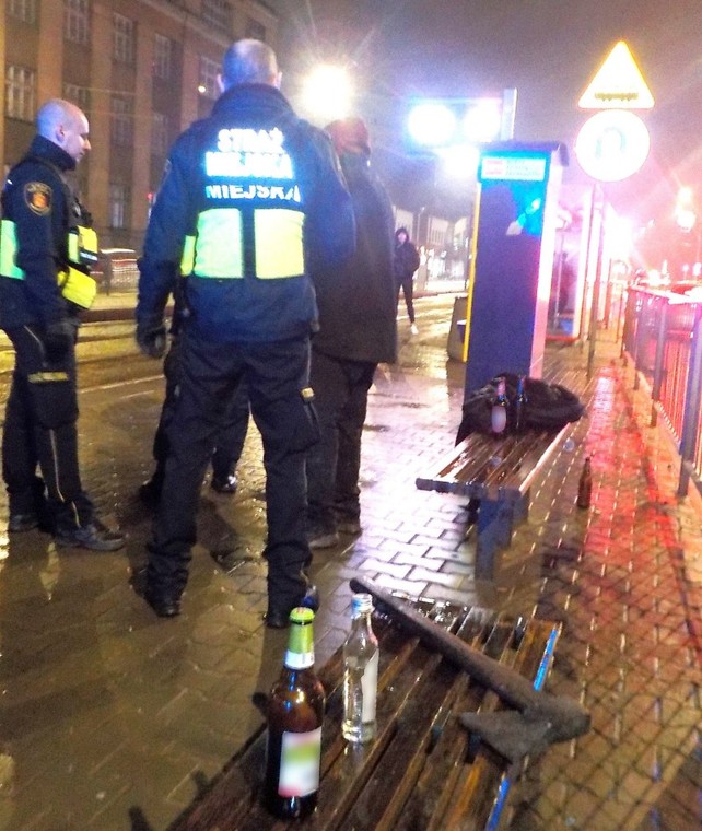 Siekiera została zdeponowana