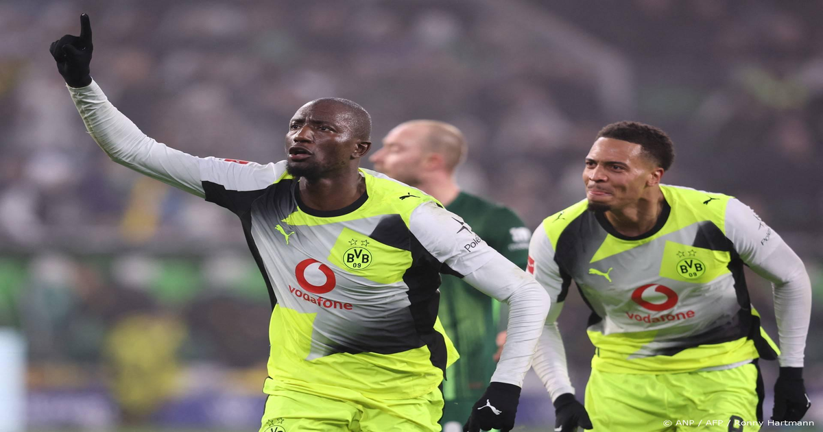 Nog-maar-3-punten-verschil-Dortmund-wint-laat-van-Wolfsburg
