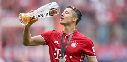 Bayern gra w klasyku z Borussią. Lewy napije się piwa?