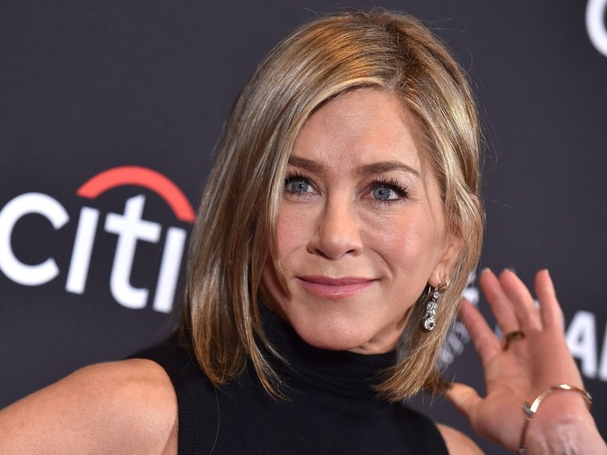 Dženifer Aniston
