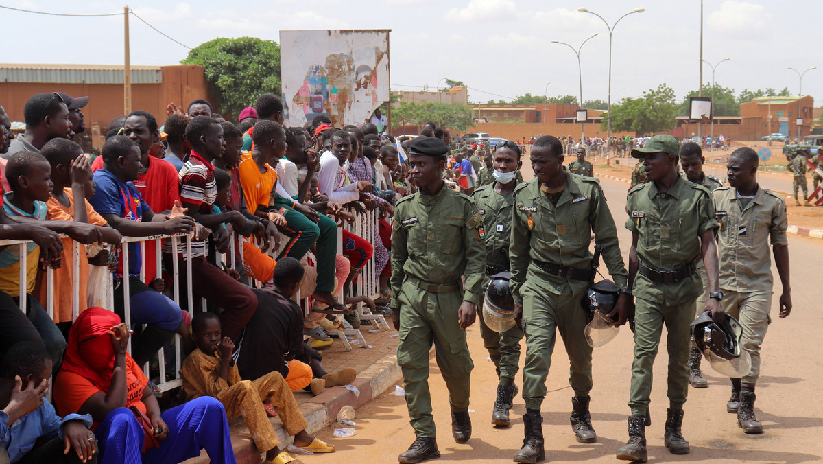 Zamach stanu w Nigrze. Rośnie napięcie między juntą a Francją